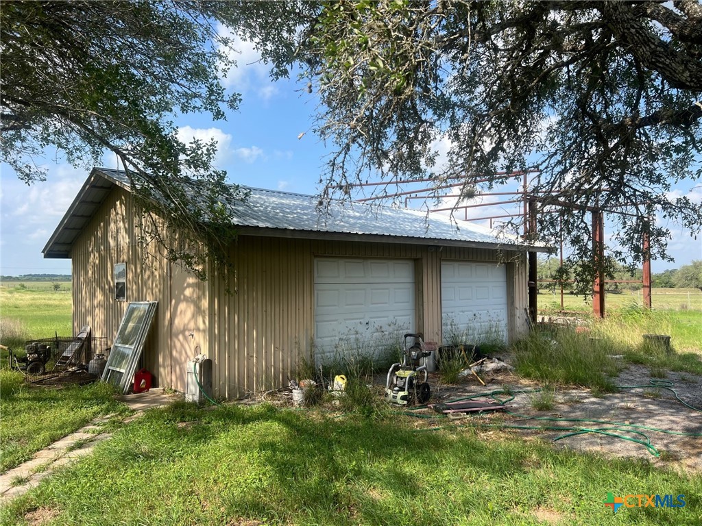 437 Cr 360 Road Property Photo 16