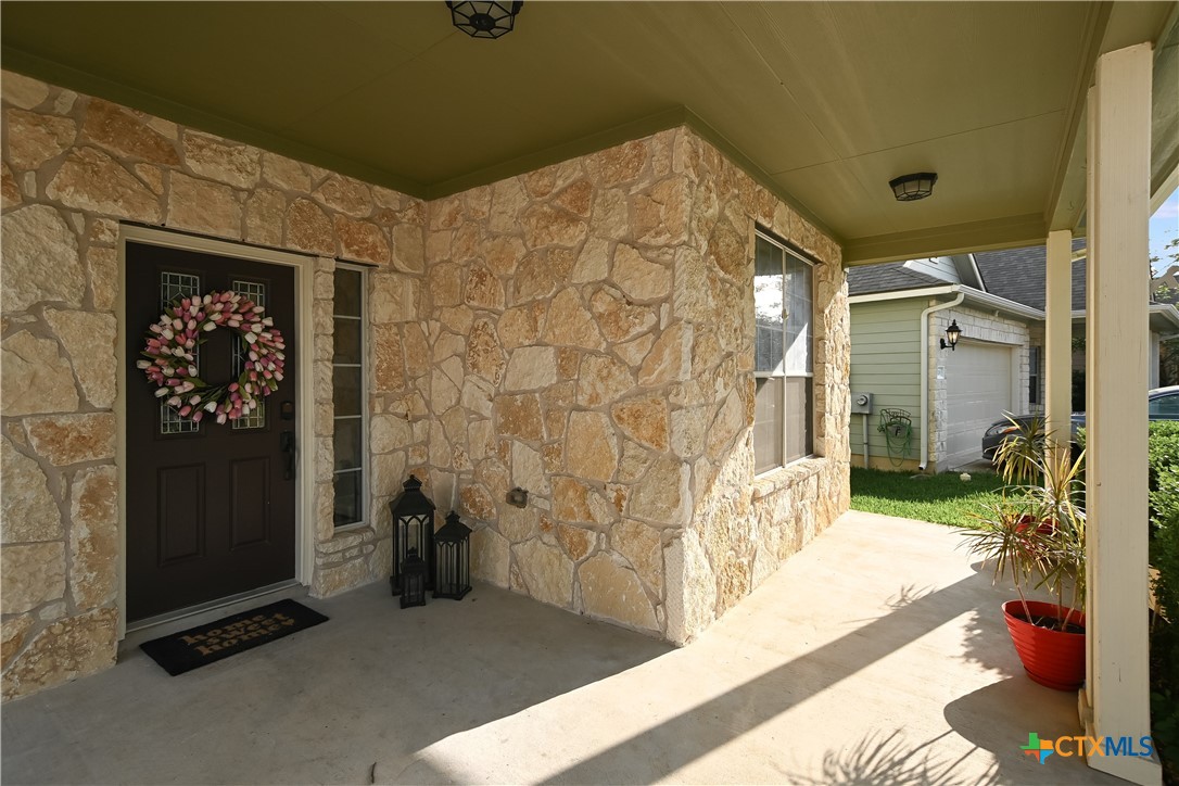 1122 Boxwood Loop Property Photo 7