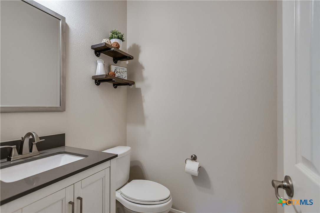 1122 Boxwood Loop Property Photo 16
