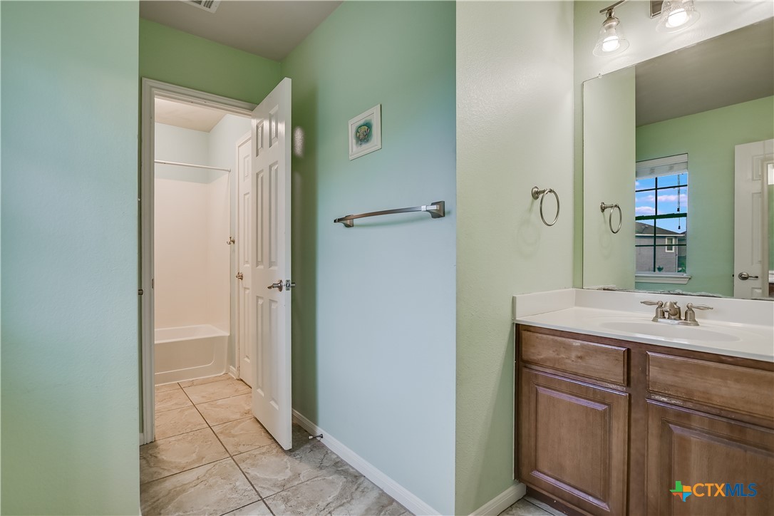 1122 Boxwood Loop Property Photo 23