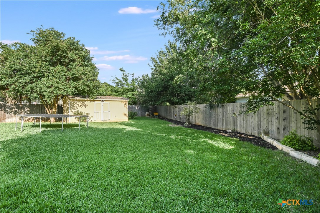 1122 Boxwood Loop Property Photo 27