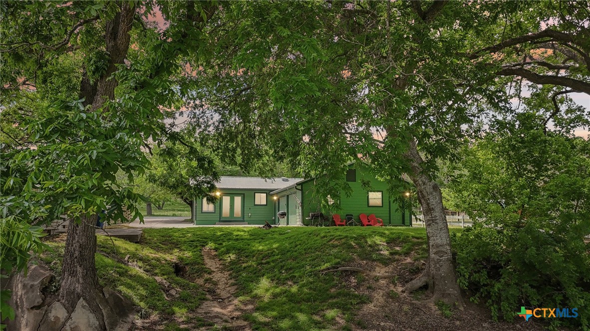 1890 Ponderosa Drive Property Photo 4