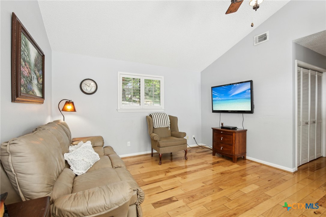 1890 Ponderosa Drive Property Photo 7