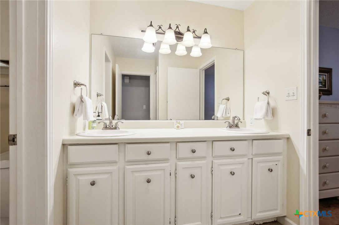 1890 Ponderosa Drive Property Photo 17