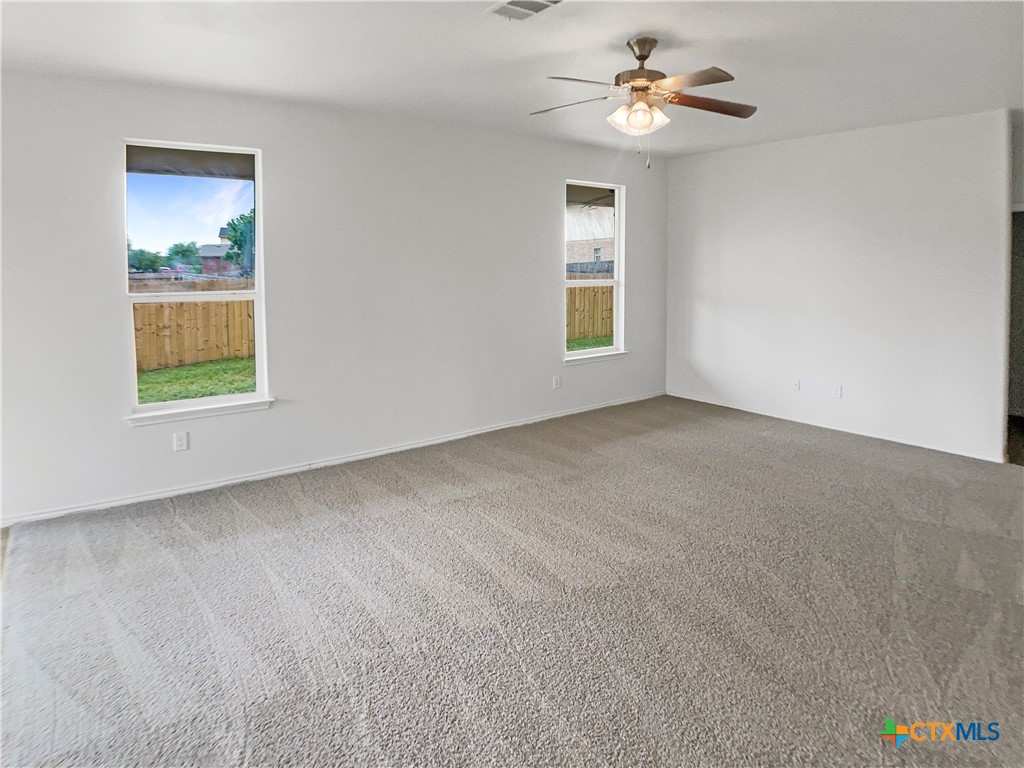9909 Birch Tree Drive Property Photo 10