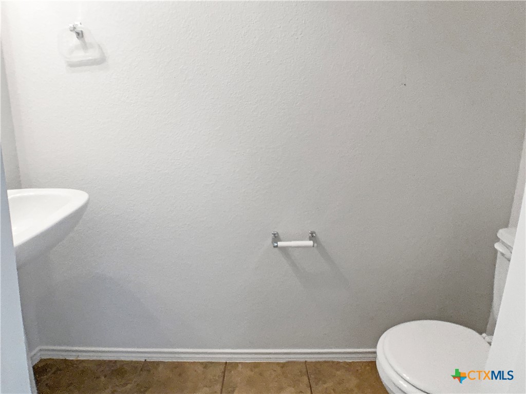 9909 Birch Tree Drive Property Photo 13