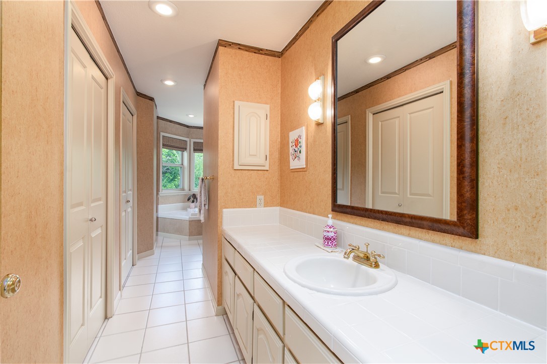 901 Hartrick Canyon Drive Property Photo 16