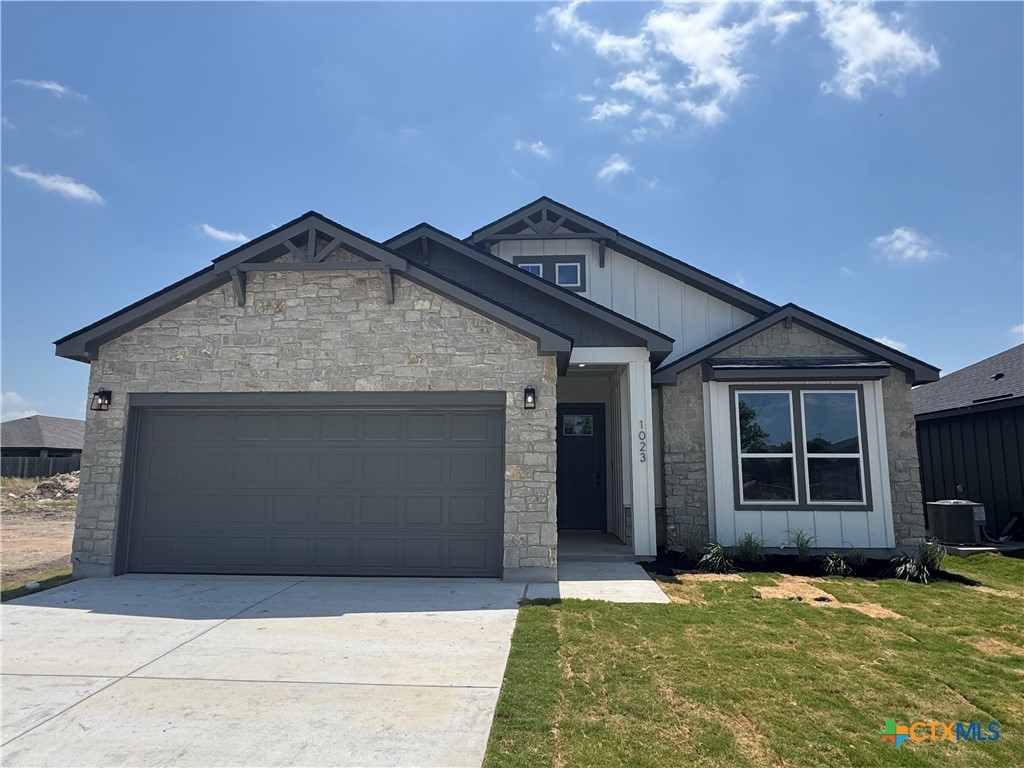 1023 Peppermint Drive Property Photo 1