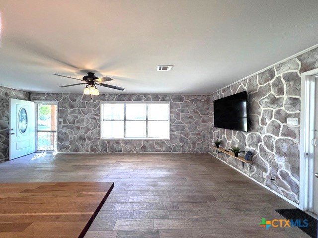 8510 Burgandy Lane Property Photo 8