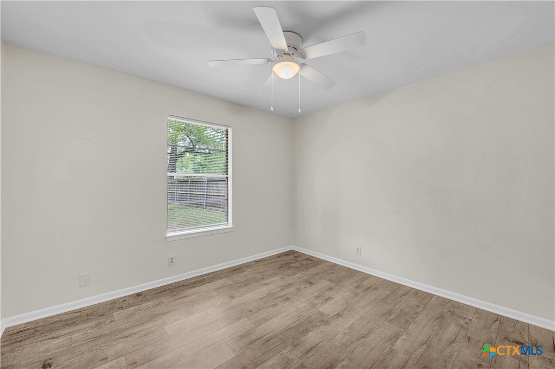 210 S Burnet Street Property Photo 7