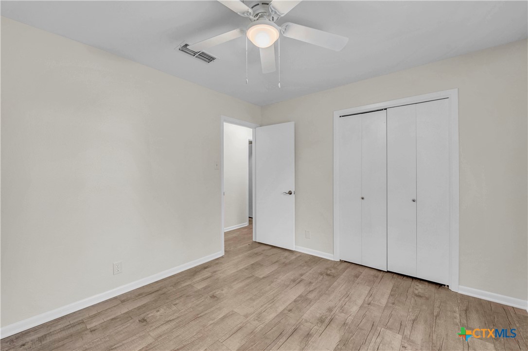 210 S Burnet Street Property Photo 8