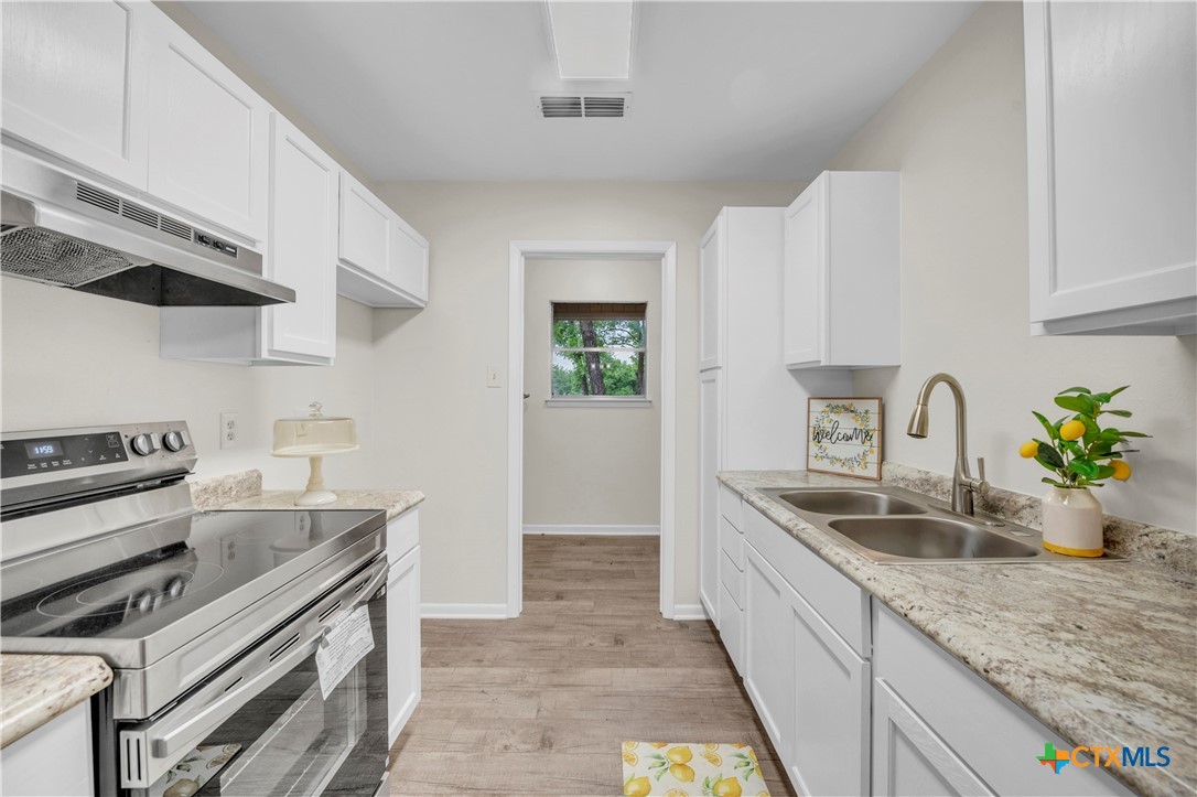 210 S Burnet Street Property Photo 15