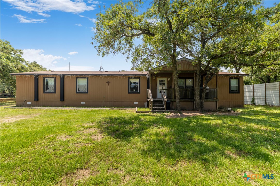 102 Fannin Oaks Drive Property Photo 1