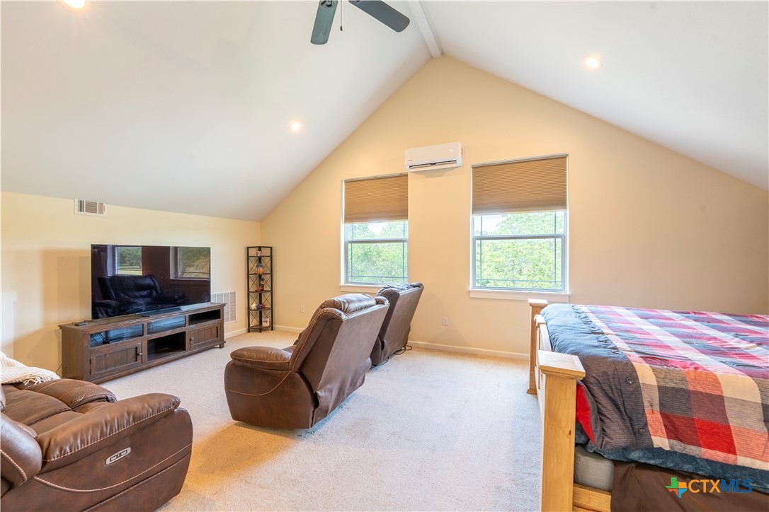 348 Barker Lane Property Photo 19