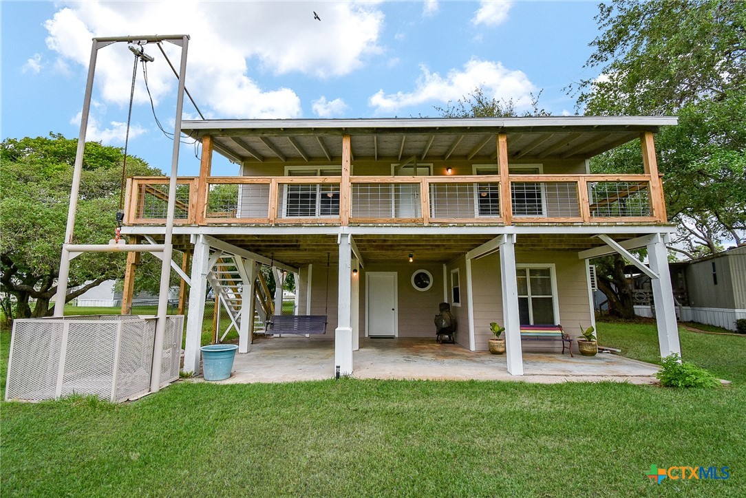 1551 Bayview Drive Property Photo 2