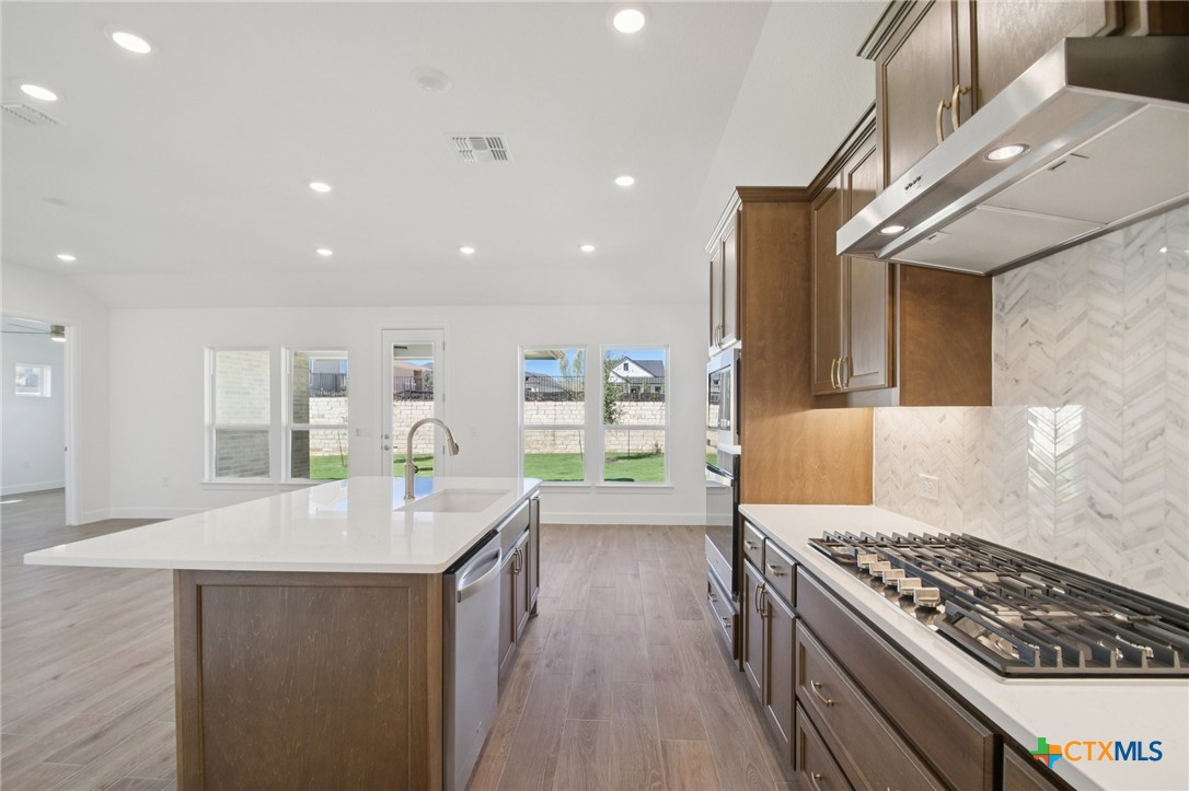 1528 Dancing Oak Lane Property Photo 10