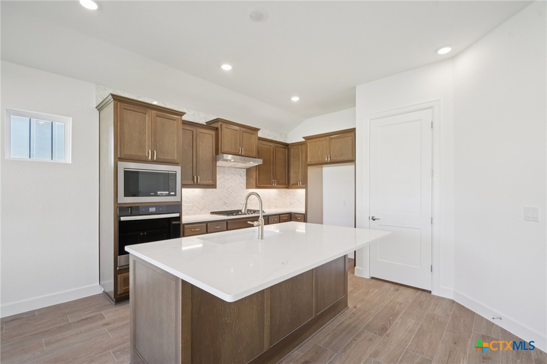 1528 Dancing Oak Lane Property Photo 11