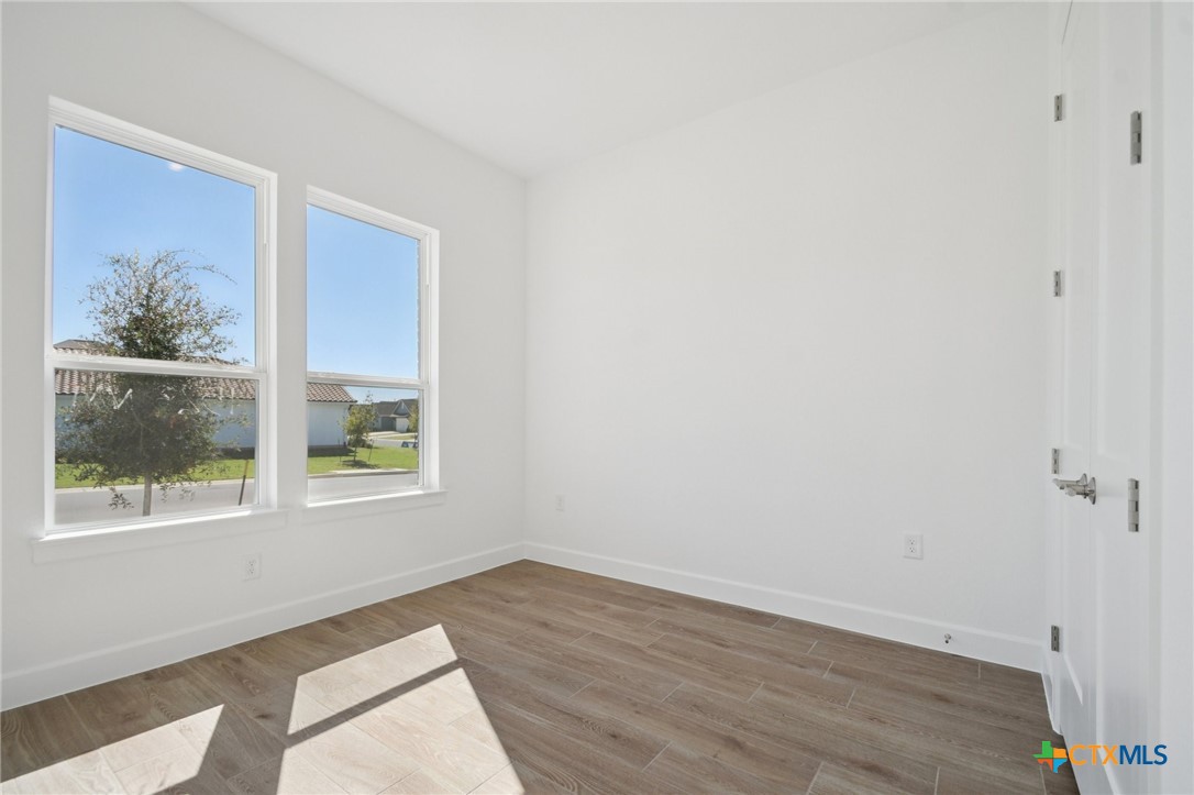 1528 Dancing Oak Lane Property Photo 13