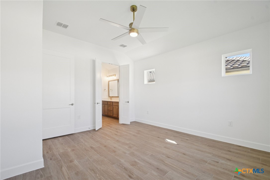 1528 Dancing Oak Lane Property Photo 19