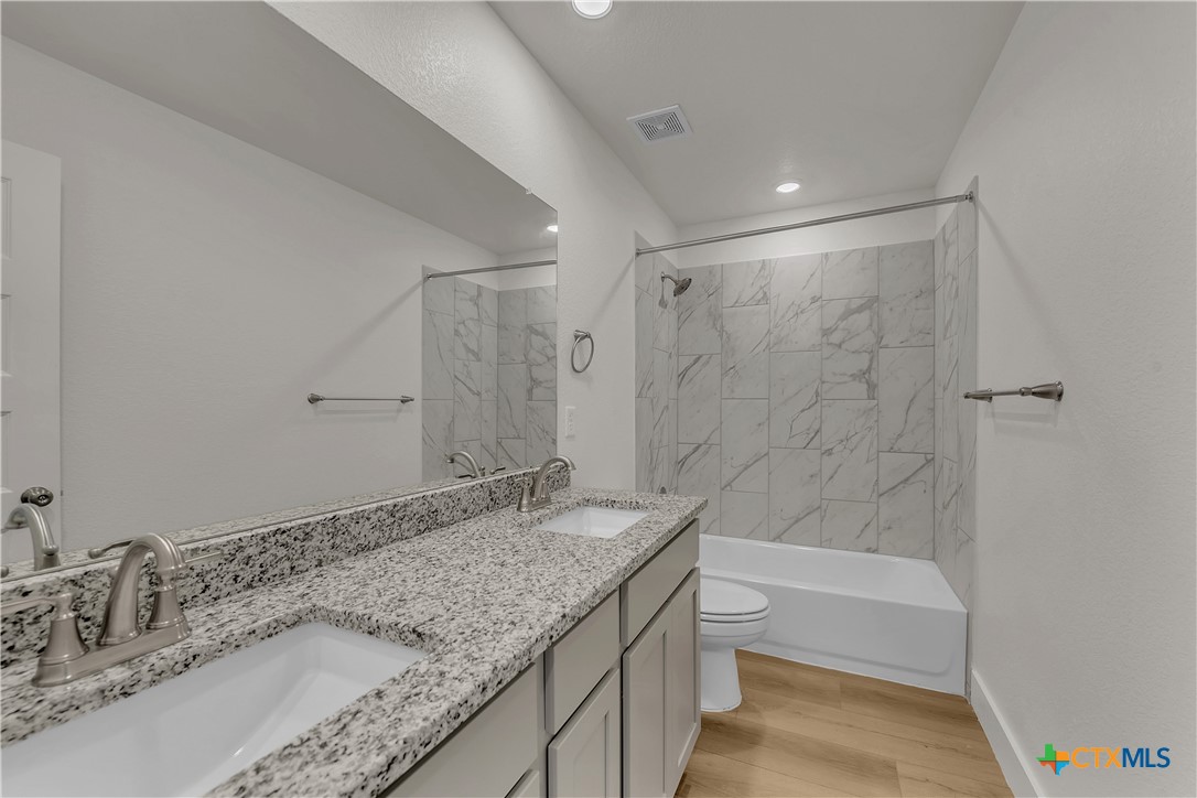 2406 Healy Drive Property Photo 12