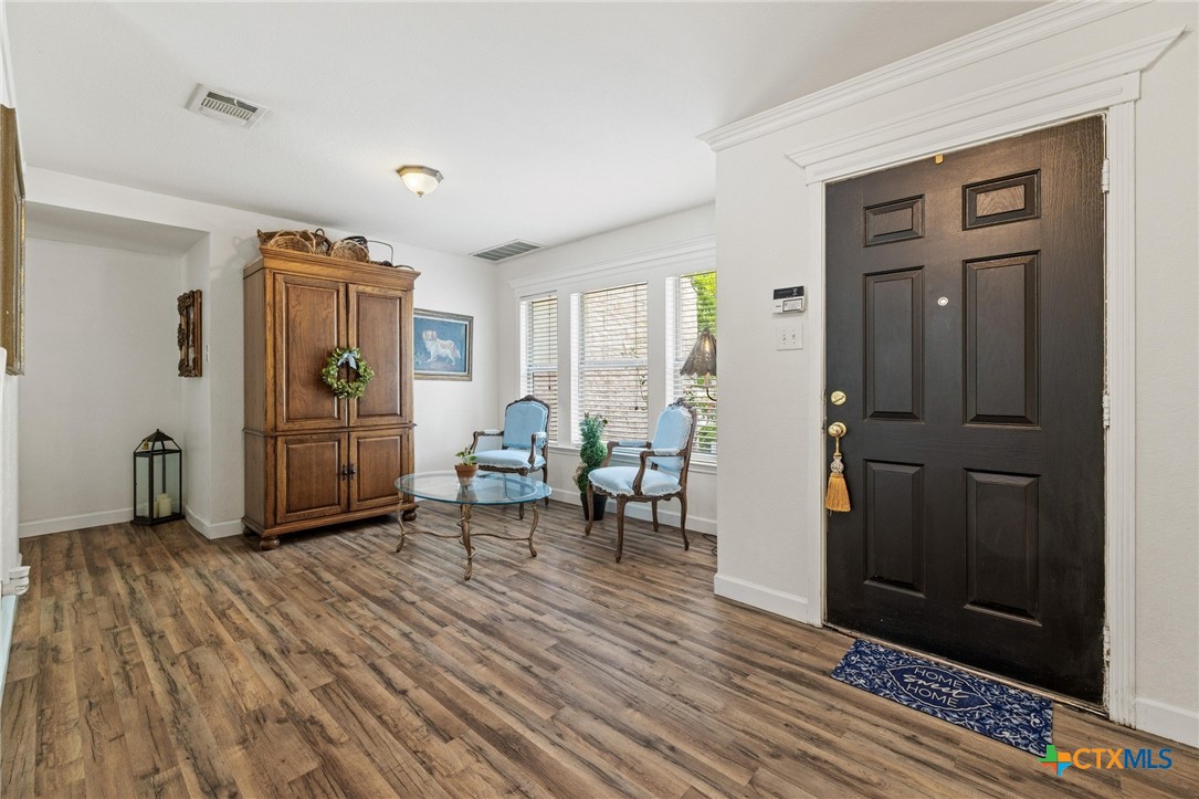 1800 Grassland Drive Property Photo 14