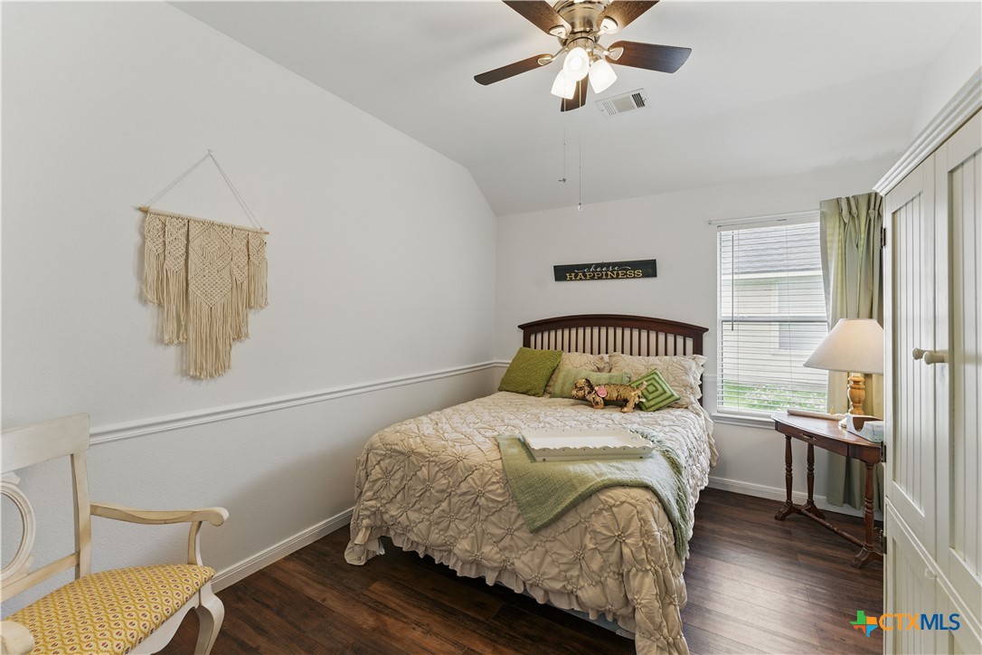 320 Meadow Park Property Photo 31