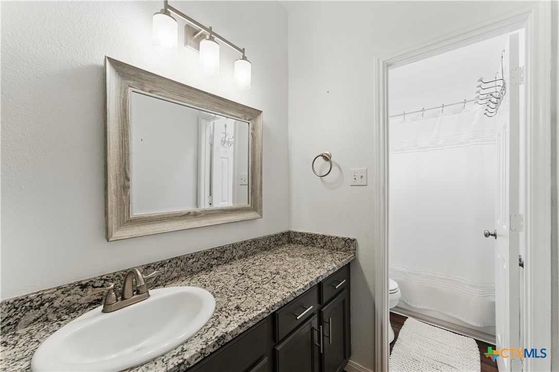 320 Meadow Park Property Photo 35