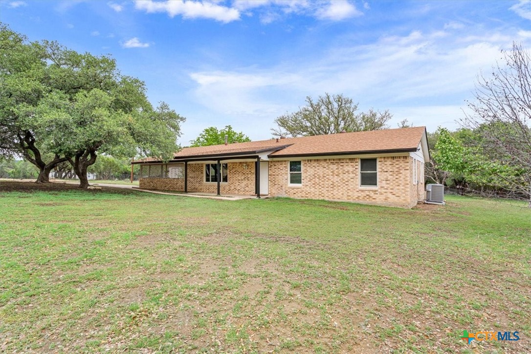 627 County Road 3376 Property Photo 4