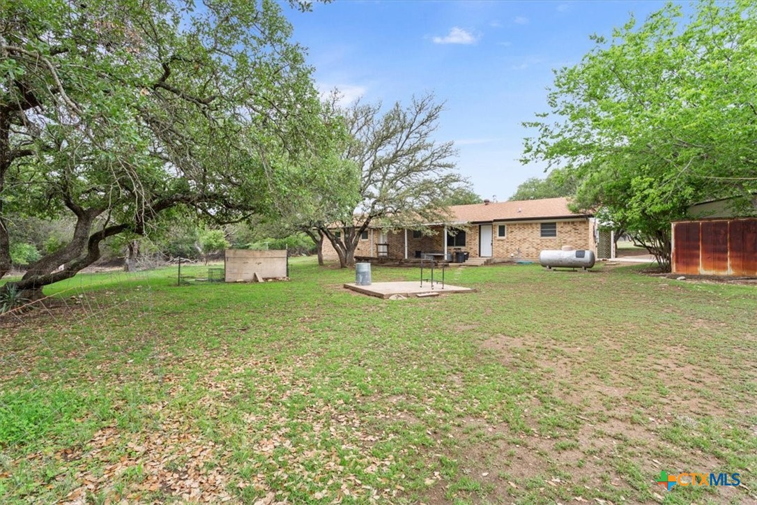 627 County Road 3376 Property Photo 22
