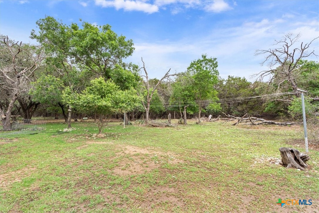 627 County Road 3376 Property Photo 25