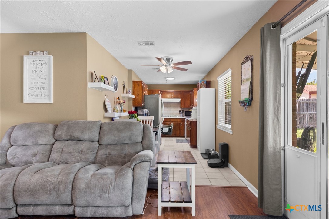 1611 Velma Avenue Property Photo 6