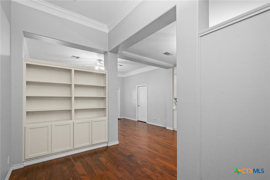 214 Belmoor Lane Property Photo 11