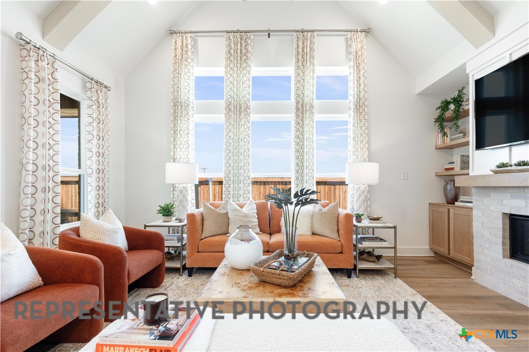 12217 Moon Pool Property Photo 3