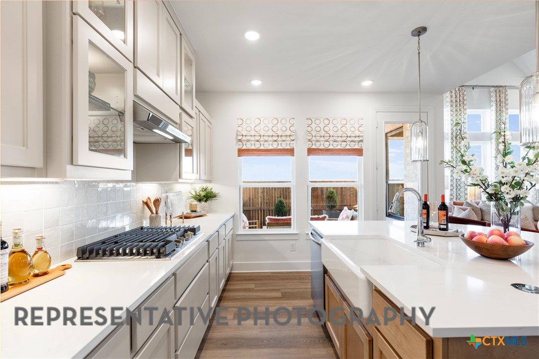 12217 Moon Pool Property Photo 4