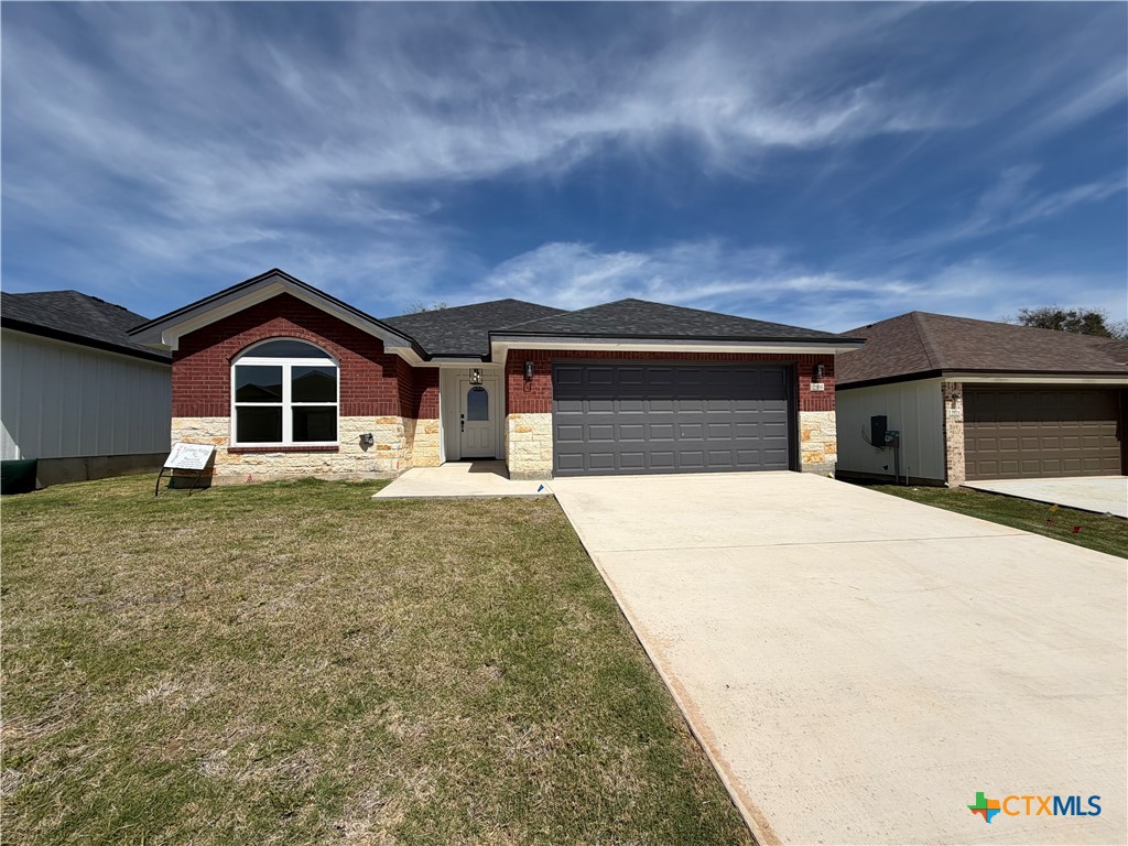 2119 Blackhawk Loop Property Photo 1