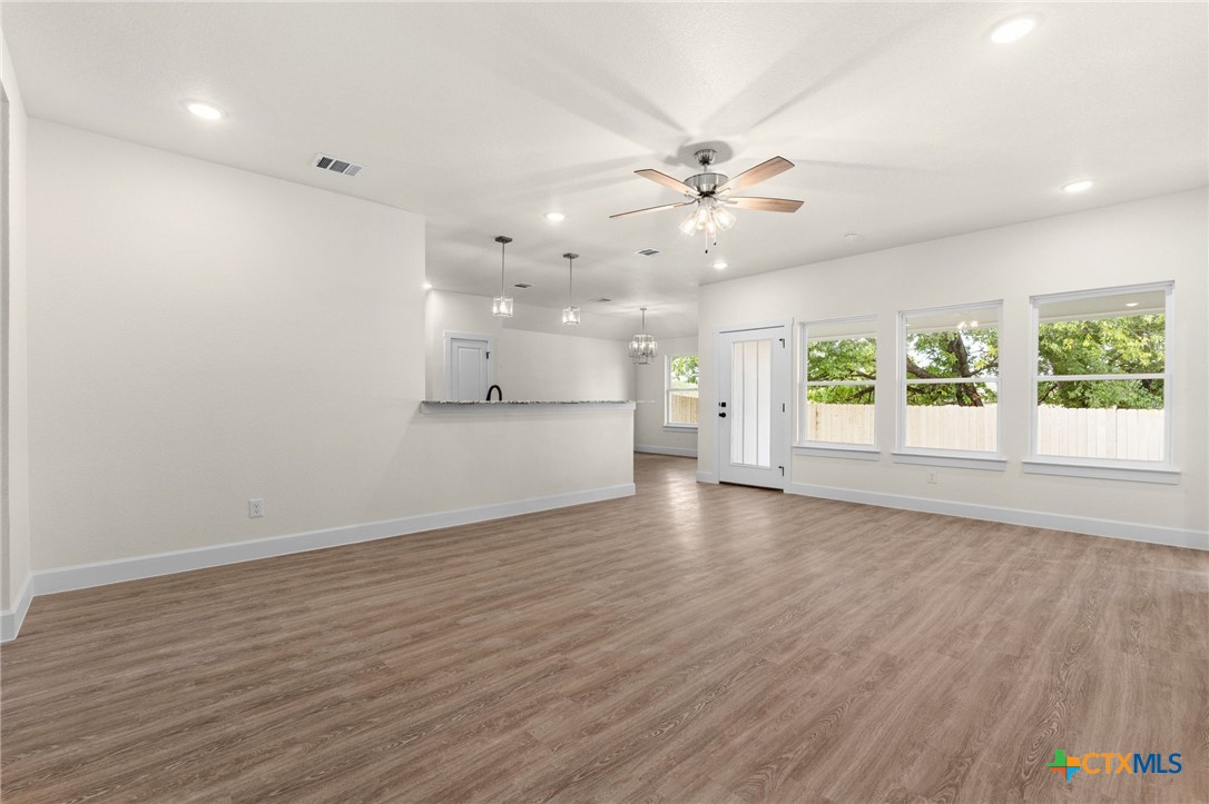2119 Blackhawk Loop Property Photo 4