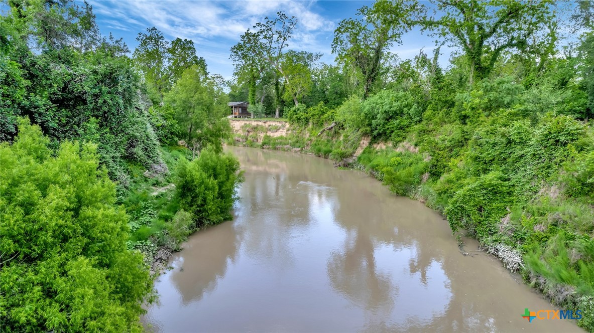 000 San Antonio River Road Property Photo 3
