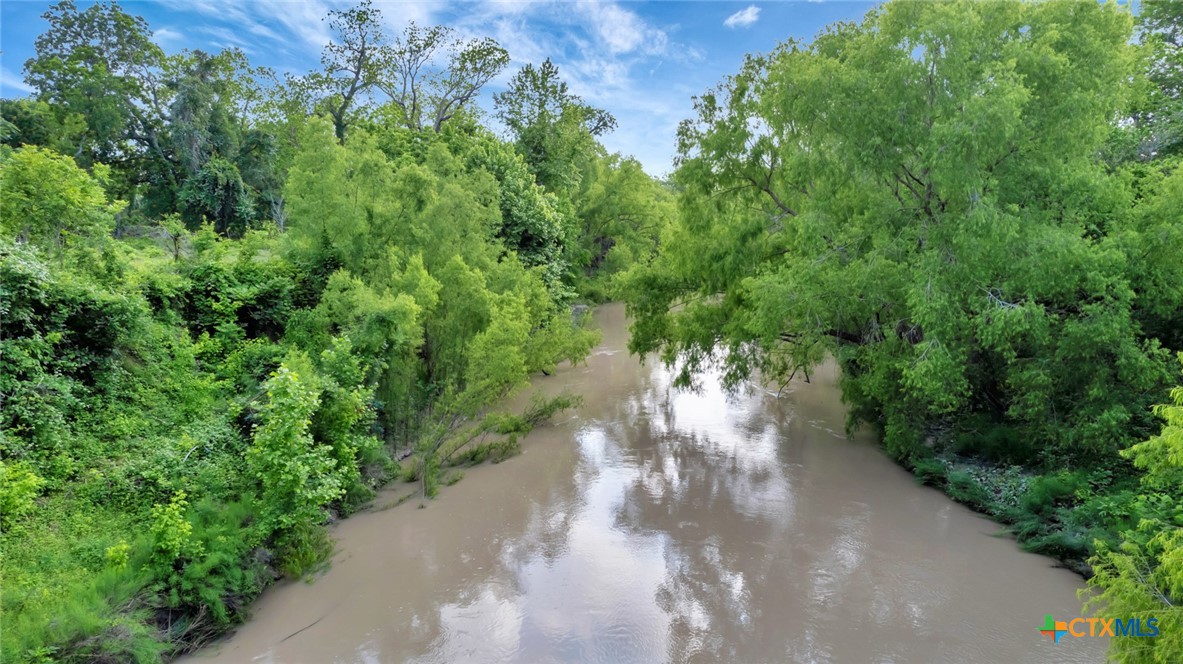 000 San Antonio River Road Property Photo 5