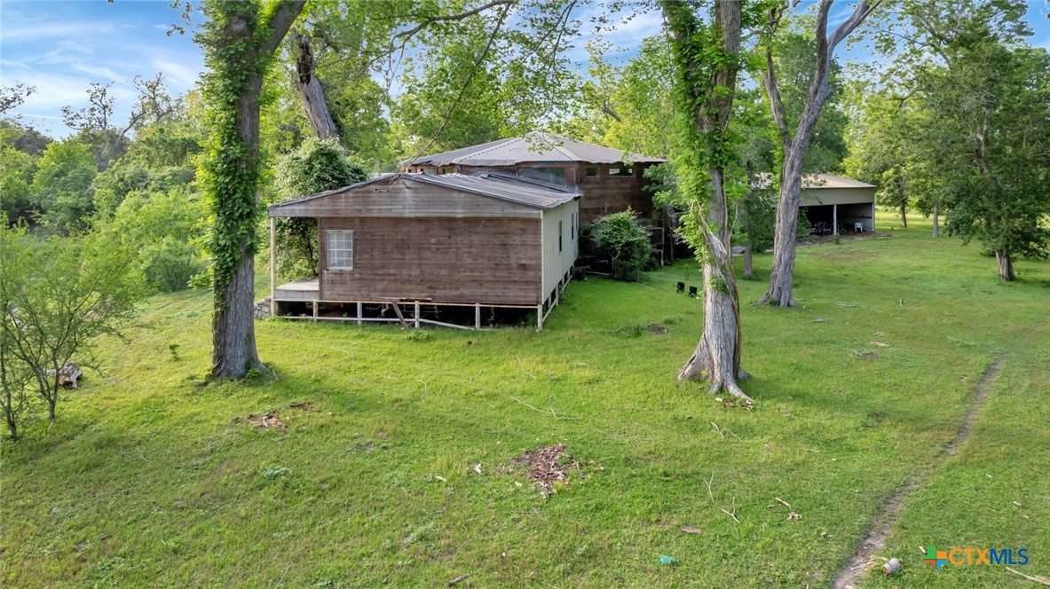 000 San Antonio River Road Property Photo 10