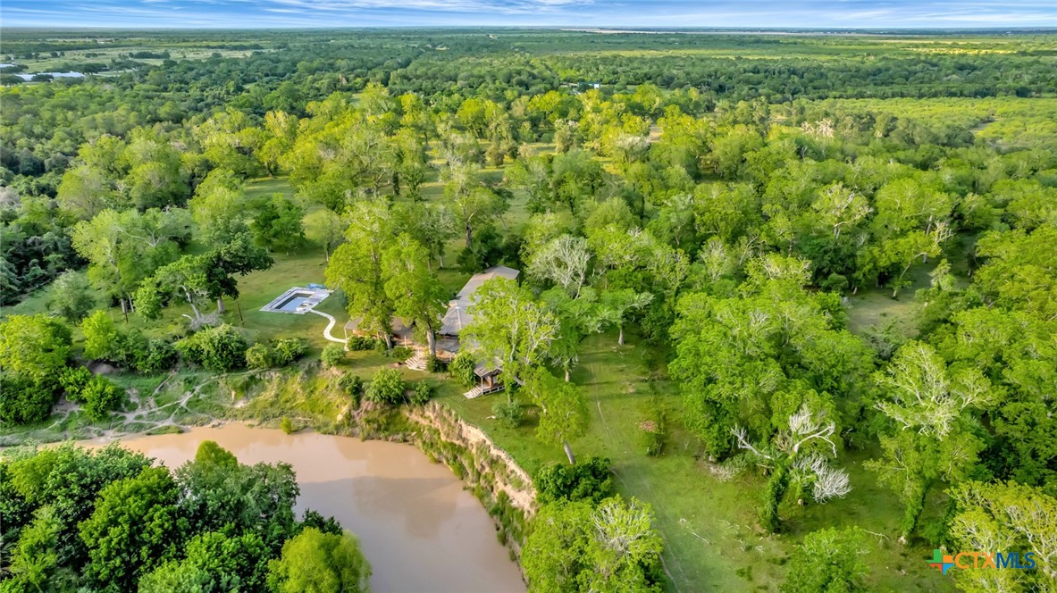 000 San Antonio River Road Property Photo 17