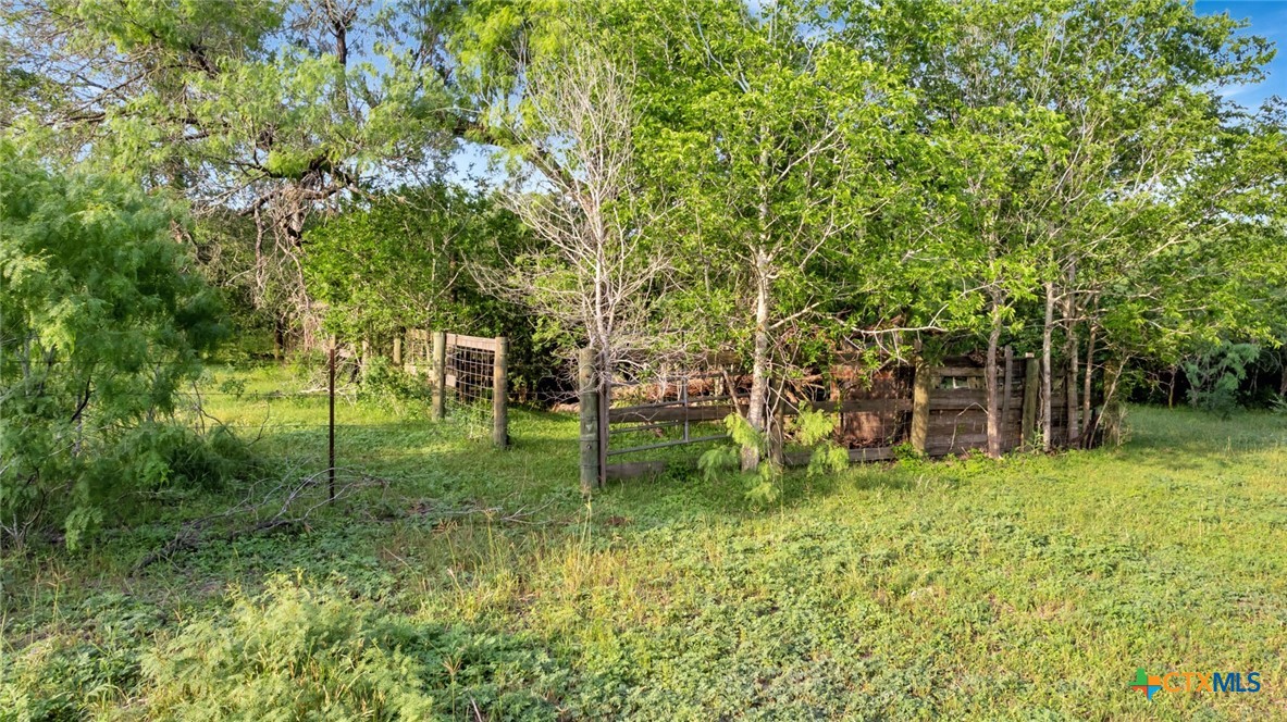 000 San Antonio River Road Property Photo 27