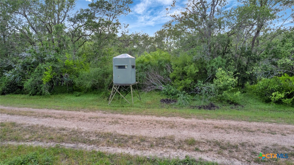 000 San Antonio River Road Property Photo 32