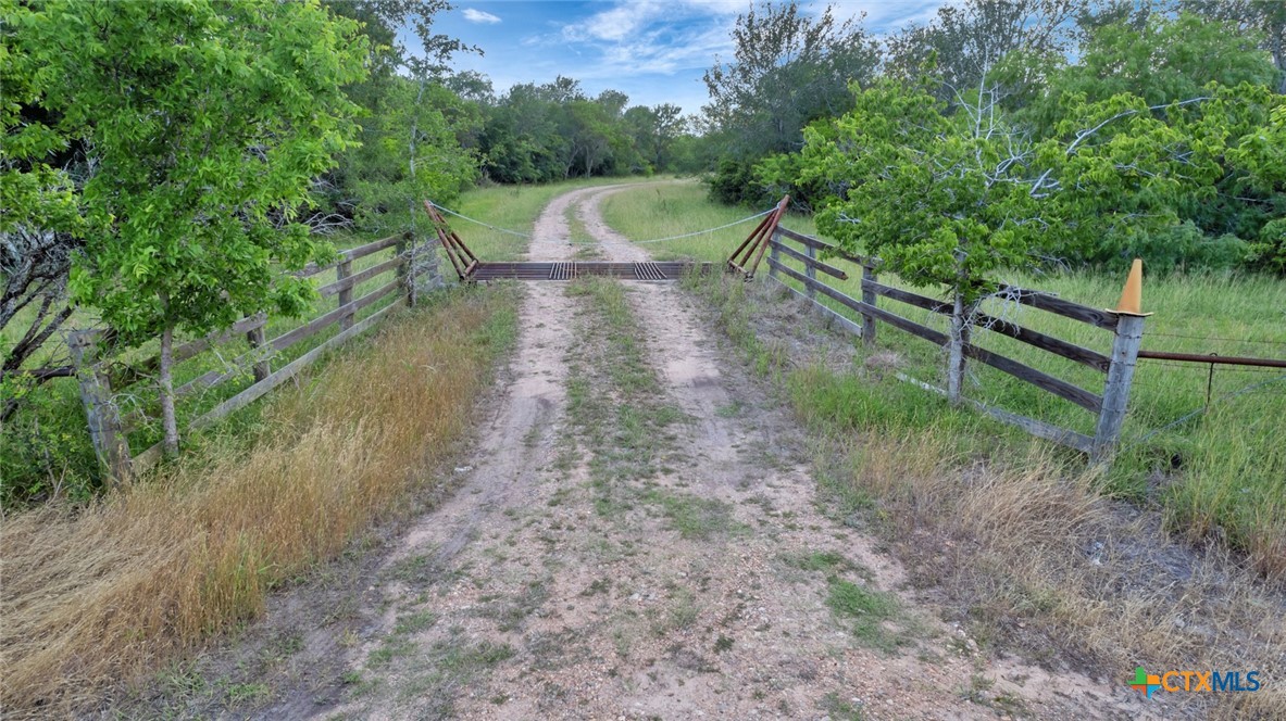 000 San Antonio River Road Property Photo 41