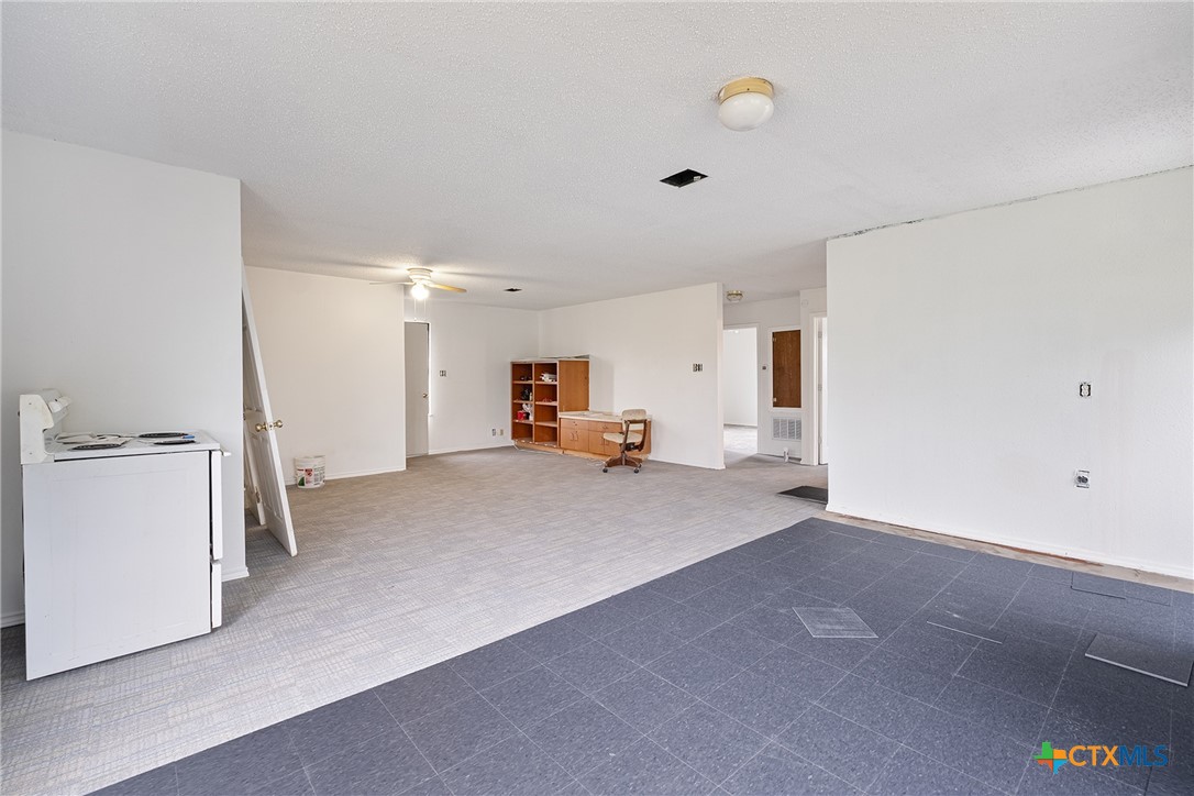 135 University Drive Property Photo 23