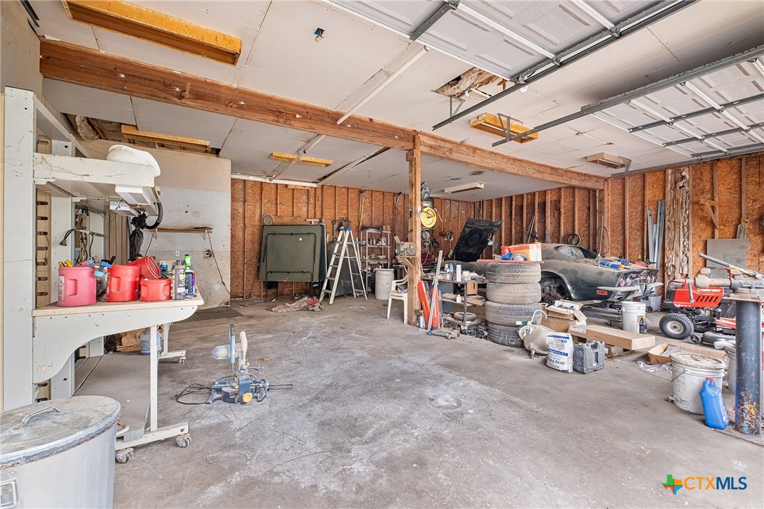 135 University Drive Property Photo 25