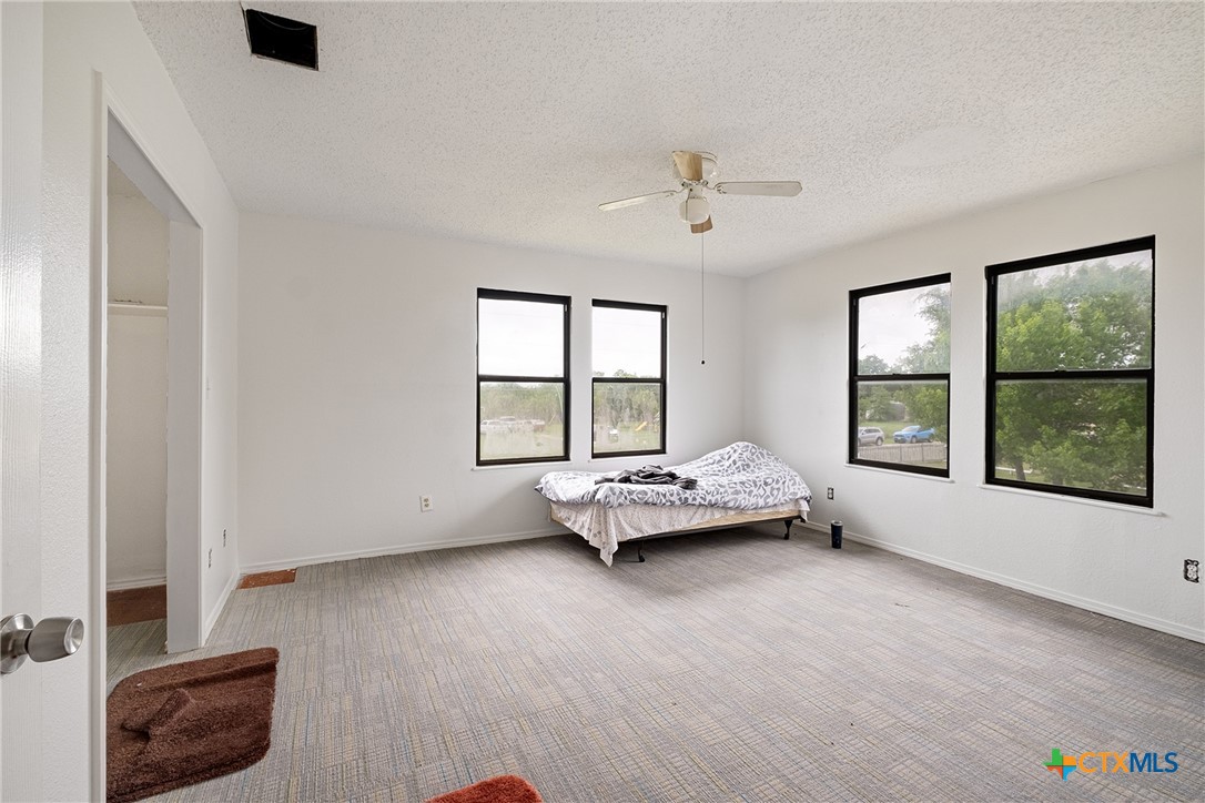 135 University Drive Property Photo 28