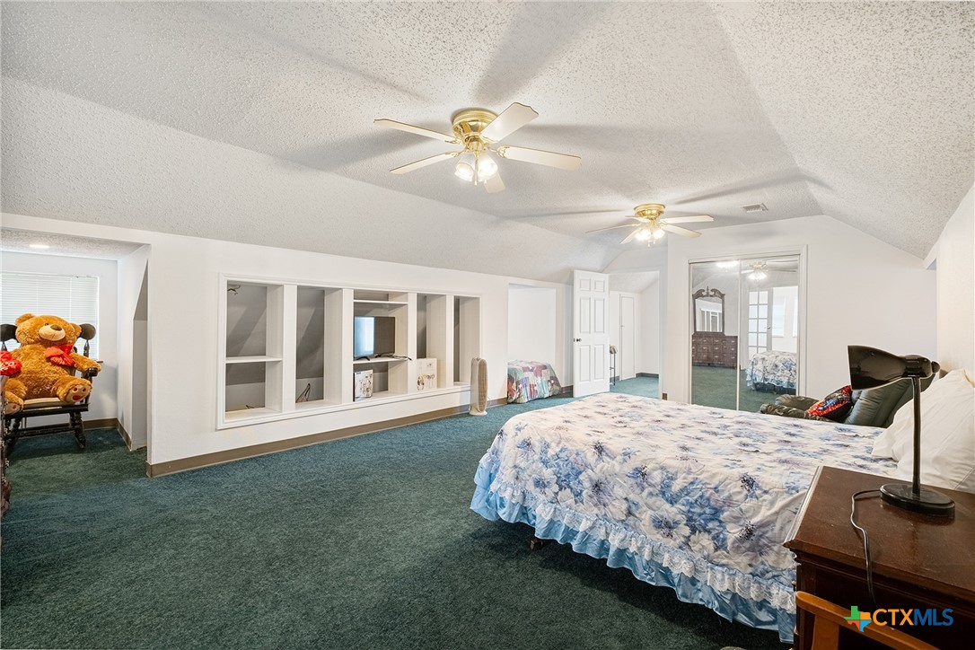 135 University Drive Property Photo 32