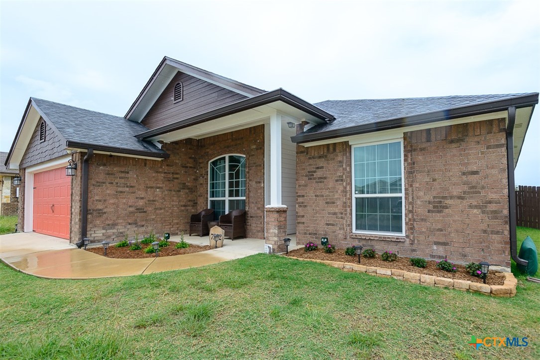 7202 Bose Ikard Drive Property Photo 1