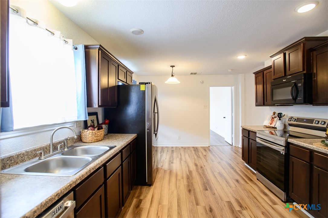 7202 Bose Ikard Drive Property Photo 12