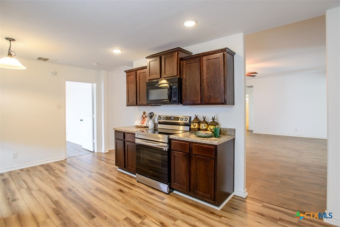 7202 Bose Ikard Drive Property Photo 13